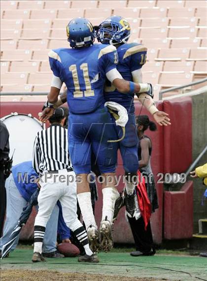 Thumbnail 2 in Narbonne vs. Crenshaw (CIF LA City Section D1 Final) photogallery.
