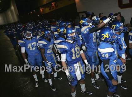 Thumbnail 3 in Narbonne vs. Crenshaw (CIF LA City Section D1 Final) photogallery.
