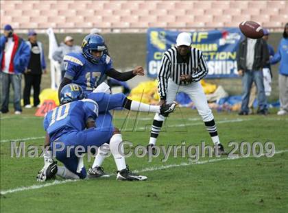 Thumbnail 2 in Narbonne vs. Crenshaw (CIF LA City Section D1 Final) photogallery.