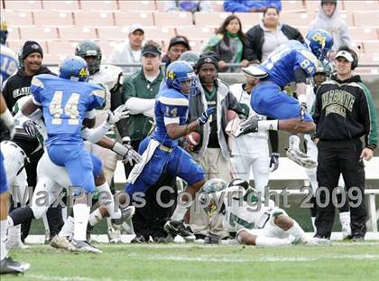 Thumbnail 3 in Narbonne vs. Crenshaw (CIF LA City Section D1 Final) photogallery.