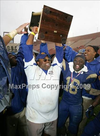 Thumbnail 3 in Narbonne vs. Crenshaw (CIF LA City Section D1 Final) photogallery.