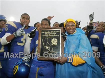 Thumbnail 3 in Narbonne vs. Crenshaw (CIF LA City Section D1 Final) photogallery.