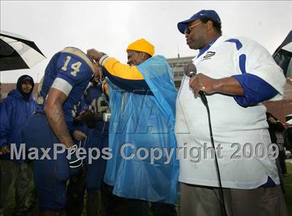 Thumbnail 3 in Narbonne vs. Crenshaw (CIF LA City Section D1 Final) photogallery.