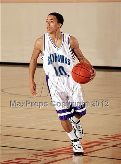Thumbnail 2 in Silverado @ Crescenta Valley(MaxPreps Holiday Classic) photogallery.