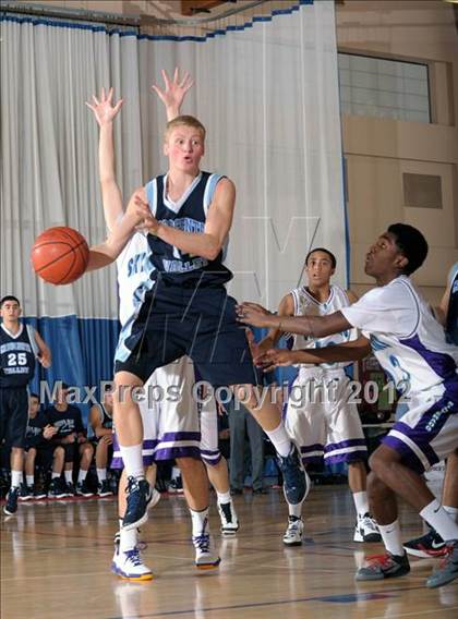 Thumbnail 3 in Silverado @ Crescenta Valley(MaxPreps Holiday Classic) photogallery.