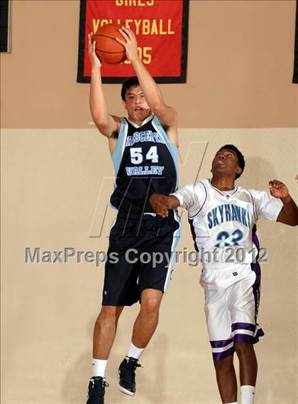 Thumbnail 3 in Silverado @ Crescenta Valley(MaxPreps Holiday Classic) photogallery.