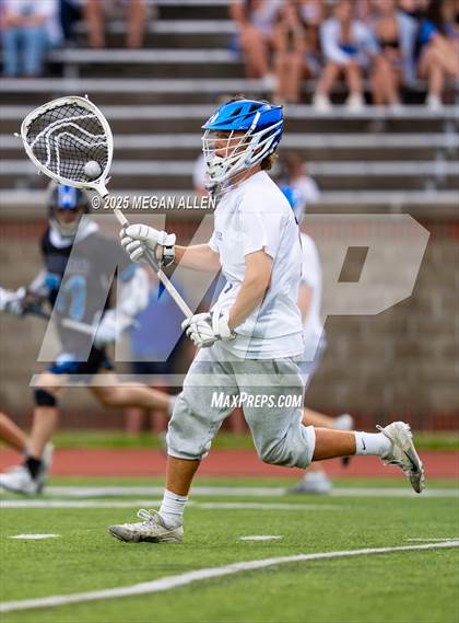 Thumbnail 3 in Worthington Kilbourne vs. St. Xavier (OHSAA Div 1 Semifinal) photogallery.