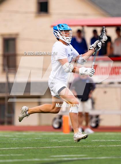 Thumbnail 2 in Worthington Kilbourne vs. St. Xavier (OHSAA Div 1 Semifinal) photogallery.