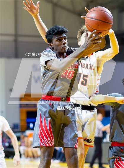 Thumbnail 3 in Saratoga vs. Half Moon Bay (S.C. Warriors/Aptos Tournament) photogallery.