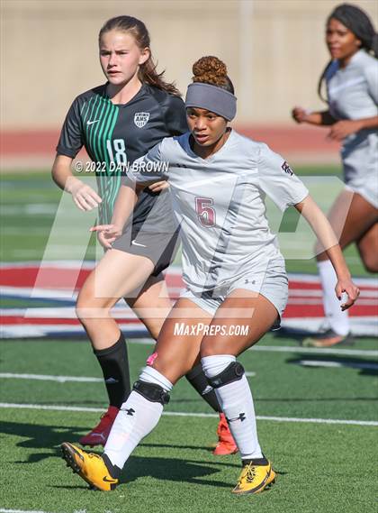 Thumbnail 3 in Arlington vs. Mansfield Timberview (Duncanville Classic) photogallery.