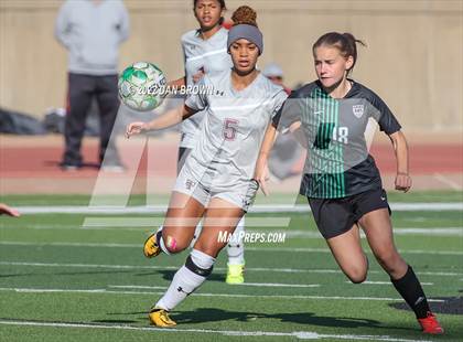 Thumbnail 2 in Arlington vs. Mansfield Timberview (Duncanville Classic) photogallery.