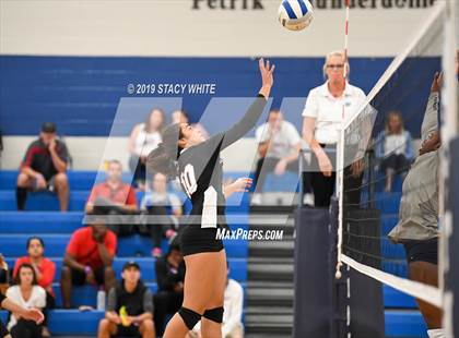 Thumbnail 1 in Out-of-Door Academy vs. Carrollwood Day photogallery.