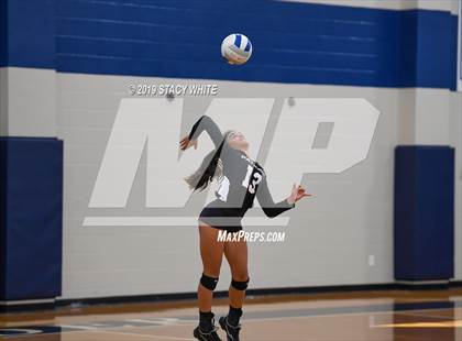 Thumbnail 1 in Out-of-Door Academy vs. Carrollwood Day photogallery.