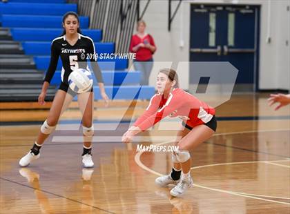 Thumbnail 2 in Out-of-Door Academy vs. Carrollwood Day photogallery.