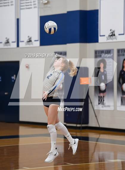 Thumbnail 1 in Out-of-Door Academy vs. Carrollwood Day photogallery.