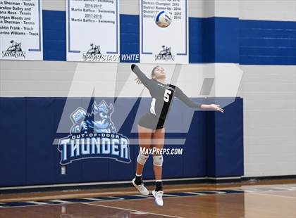 Thumbnail 2 in Out-of-Door Academy vs. Carrollwood Day photogallery.