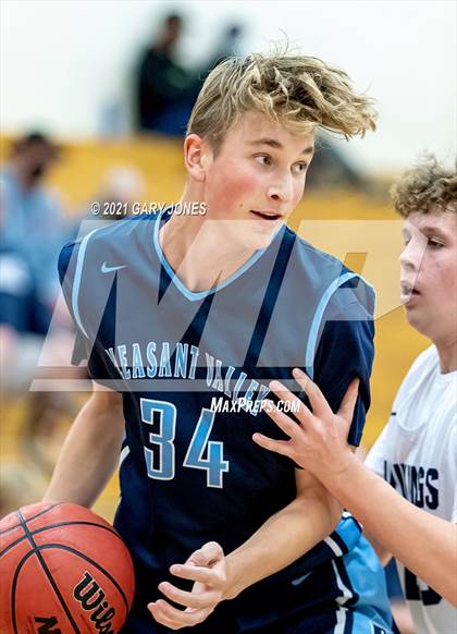 Thumbnail 1 in Pleasant Valley vs. Oakmont (Whitney Winter Classic) photogallery.
