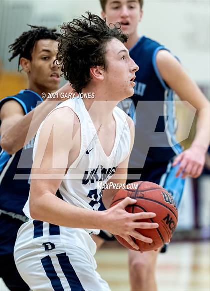 Thumbnail 3 in Pleasant Valley vs. Oakmont (Whitney Winter Classic) photogallery.