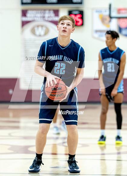 Thumbnail 1 in Pleasant Valley vs. Oakmont (Whitney Winter Classic) photogallery.