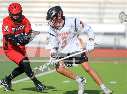 Thumbnail 2 in Glendale vs La Canada photogallery.