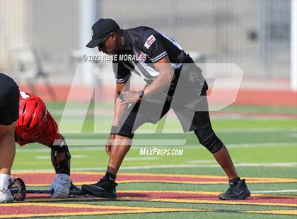 Thumbnail 1 in Glendale vs La Canada photogallery.