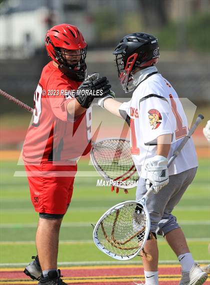 Thumbnail 3 in Glendale vs La Canada photogallery.
