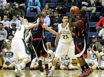 Thumbnail 3 in Salesian vs. De La Salle (Martin Luther King Classic) photogallery.