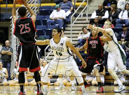 Thumbnail 2 in Salesian vs. De La Salle (Martin Luther King Classic) photogallery.