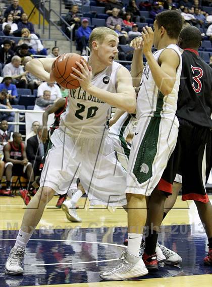 Thumbnail 2 in Salesian vs. De La Salle (Martin Luther King Classic) photogallery.