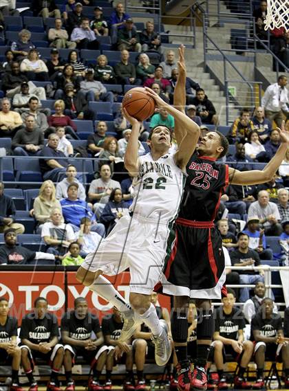 Thumbnail 1 in Salesian vs. De La Salle (Martin Luther King Classic) photogallery.