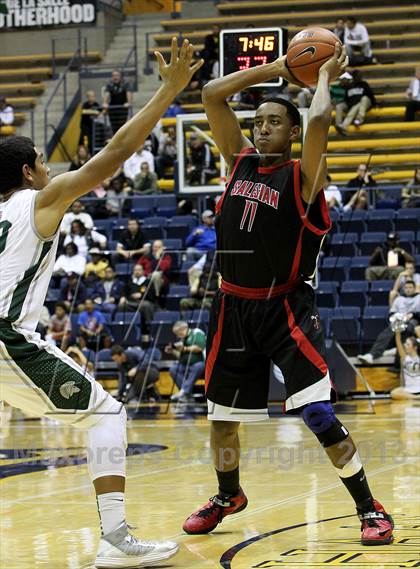 Thumbnail 2 in Salesian vs. De La Salle (Martin Luther King Classic) photogallery.