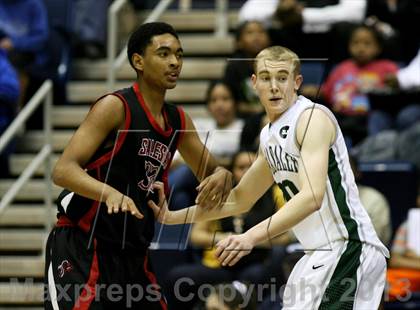 Thumbnail 3 in Salesian vs. De La Salle (Martin Luther King Classic) photogallery.