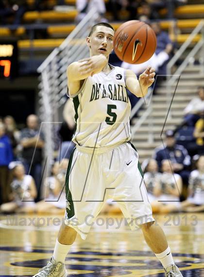 Thumbnail 3 in Salesian vs. De La Salle (Martin Luther King Classic) photogallery.