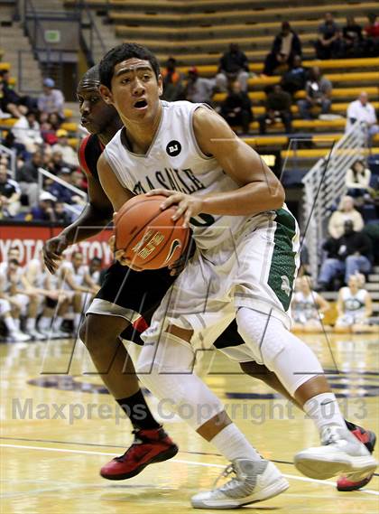 Thumbnail 2 in Salesian vs. De La Salle (Martin Luther King Classic) photogallery.