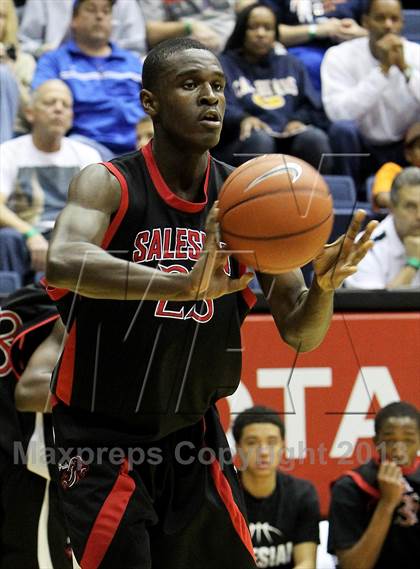 Thumbnail 1 in Salesian vs. De La Salle (Martin Luther King Classic) photogallery.