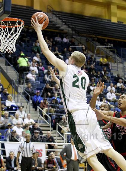 Thumbnail 1 in Salesian vs. De La Salle (Martin Luther King Classic) photogallery.