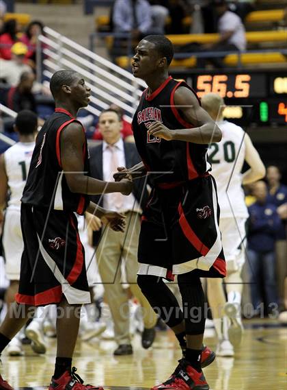Thumbnail 3 in Salesian vs. De La Salle (Martin Luther King Classic) photogallery.
