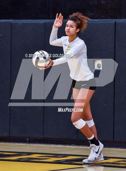 Thumbnail 2 in Moorpark vs. Newbury Park photogallery.