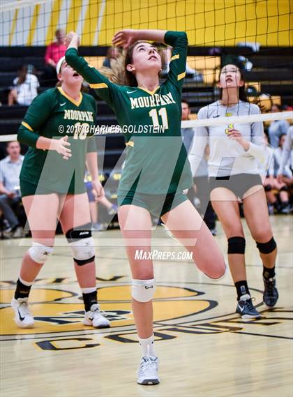 Thumbnail 2 in Moorpark vs. Newbury Park photogallery.