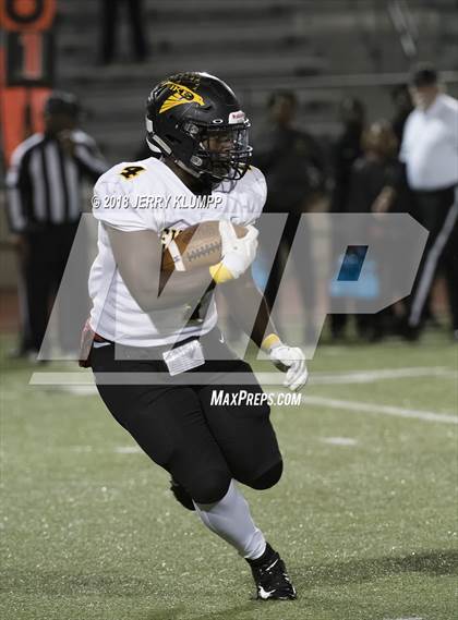 Thumbnail 1 in Eisenhower vs. Klein Collins (UIL 6A Division 2 Bi-District Playoff) photogallery.