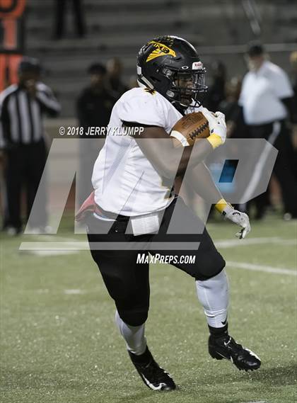 Thumbnail 2 in Eisenhower vs. Klein Collins (UIL 6A Division 2 Bi-District Playoff) photogallery.