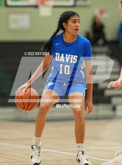 Thumbnail 2 in Davis vs. Dixon (Steve Cauchi Ram Jam Tournament) photogallery.