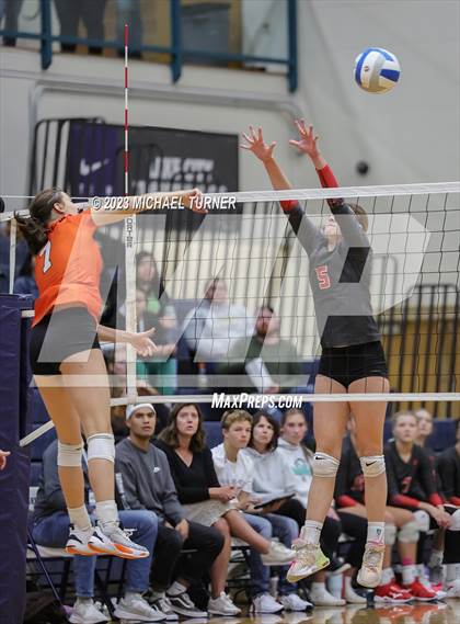 Thumbnail 3 in Madison vs Post Falls (IHSAA 5A Semi Final) photogallery.