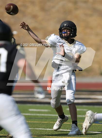 Thumbnail 2 in Notre Dame (SO) @ Calabasas (Scrimmage) photogallery.
