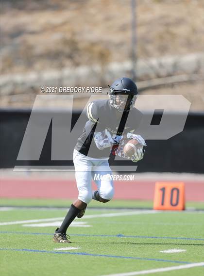 Thumbnail 3 in Notre Dame (SO) @ Calabasas (Scrimmage) photogallery.