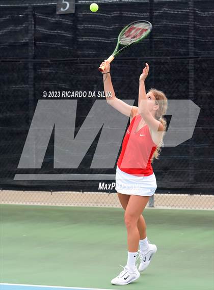 Thumbnail 1 in UIL 3A & 4A Tennis Doubles Quarterfinals photogallery.