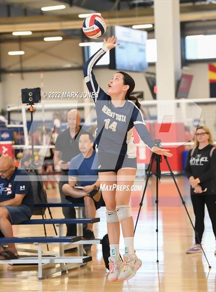 Thumbnail 1 in Desert Vista vs. Sunnyslope (Nike TOC Southwest) photogallery.