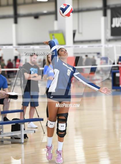 Thumbnail 3 in Desert Vista vs. Sunnyslope (Nike TOC Southwest) photogallery.
