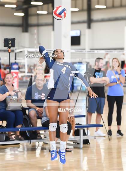 Thumbnail 1 in Desert Vista vs. Sunnyslope (Nike TOC Southwest) photogallery.