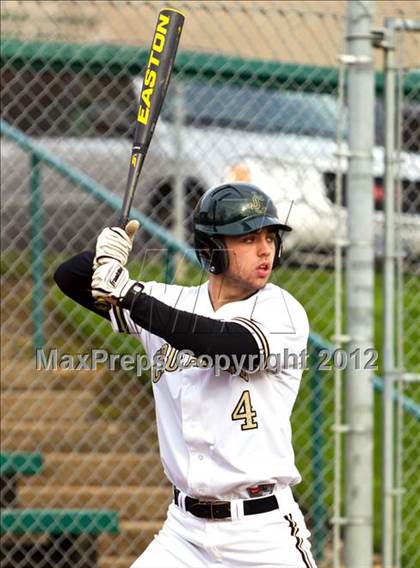 Thumbnail 3 in Canby vs. Jesuit photogallery.